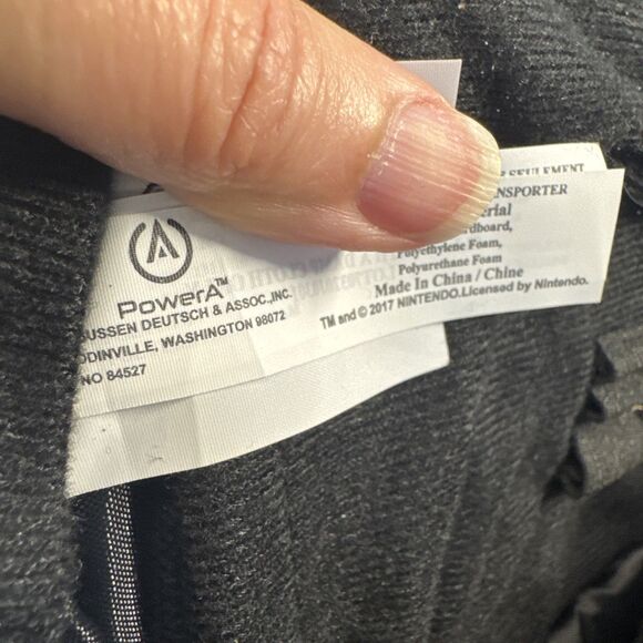 Nintendo 3DS Super Mario Black Universal Transporter Case - Picture 16 of 16